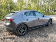 ✅ 2025 Mazda 3 S Preferred • VIN: JM1BPALM8S1764006 • Лот: 71498955. Опубликован ранее на Copart с пробегом 15 720 миль. Бесплатный доступ к архиву аукционных продаж из США и подробный отчёт об истории автомобиля на DreamBid. Изображение 3.
