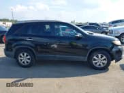 ✅ 2011 Kia Sorento LX • VIN: 5XYKT3A18BG108761 • Лот: 43351958. Опубликован ранее на IAAI с пробегом 176 418 миль. Бесплатный доступ к архиву аукционных продаж из США и подробный отчёт об истории автомобиля на DreamBid. Изображение 13.