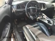 ✅ 2018 Dodge Challenger T/A • VIN: 2C3CDZBT3JH334537 • Lot: 65013004. Wystawiony na Copart z przebiegiem 86 398 mil. Bezpłatny archiwum sprzedaży aukcyjnych z USA i szczegółowy raport historii pojazdu na DreamBid. Zdjęcie 8.