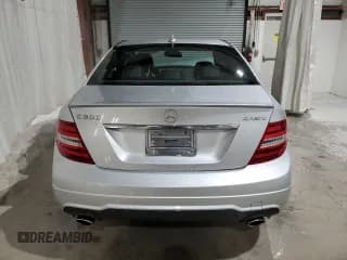 ✅ 2013 Mercedes-Benz C 300 Sport • VIN: WDDGF8ABXDG099540 • Lot: 91218945. Wystawiony na Copart z przebiegiem 110 782 mil. Bezpłatny archiwum sprzedaży aukcyjnych z USA i szczegółowy raport historii pojazdu na DreamBid. Zdjęcie 6.