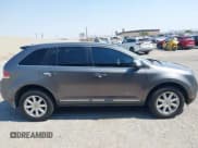✅ 2010 Lincoln MKX • VIN: 2LMDJ6JC2ABJ34504 • Лот: 42744259. Опубликован ранее на IAAI с пробегом 148 212 миль. Бесплатный доступ к архиву аукционных продаж из США и подробный отчёт об истории автомобиля на DreamBid. Изображение 13.