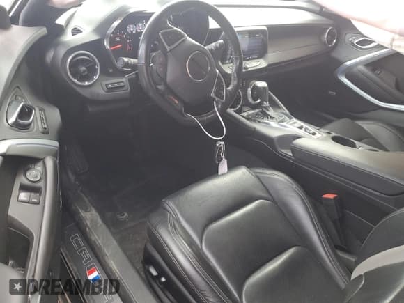 ✅ 2019 Chevrolet Camaro 2SS • VIN: 1G1FH1R79K0141394 • Lot: 91560405. Wystawiony na Copart z przebiegiem 69 259 mil. Bezpłatny archiwum sprzedaży aukcyjnych z USA i szczegółowy raport historii pojazdu na DreamBid. Zdjęcie 8.