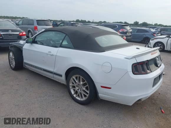 2014 Ford Mustang V6 с VIN 1ZVBP8EM6E5320297, выставлен на аукционе IAAI как лот 43146690 с пробегом 160 174 миль миль и . История ставок и продаж доступна на DreamBid. Изображение 3.