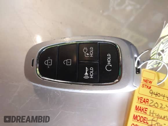 ✅ 2024 Hyundai Ioniq 5 SE Standard Range • VIN: KM8KM4DB7RU262342 • Lot: 42302819. Wystawiony na IAAI z przebiegiem 12 461 mil. Bezpłatny archiwum sprzedaży aukcyjnych z USA i szczegółowy raport historii pojazdu na DreamBid. Zdjęcie 11.