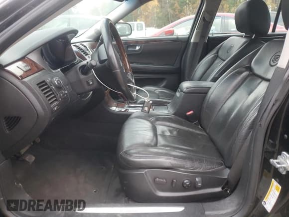 ✅ 2011 Cadillac DTS Premium Collection • VIN: 1G6KH5E69BU111639 • Lot: 89465865. Listed on Copart with 102,908 mi. Free auction sales archive from the USA and detailed vehicle history report at DreamBid. Image 7.