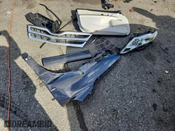 ✅ 2013 Toyota Venza LE • VIN: 4T3ZA3BB0DU078249 • Lot: 90523145. Listed on Copart with 156,804 mi. Free auction sales archive from the USA and detailed vehicle history report at DreamBid. Image 13.