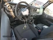 ✅ 2021 Jeep Wrangler Unlimited Sport S • VIN: 1C4HJXDNXMW530932 • Лот: 55936705. Опубликован ранее на Copart с пробегом 60 489 миль. Бесплатный доступ к архиву аукционных продаж из США и подробный отчёт об истории автомобиля на DreamBid. Изображение 8.