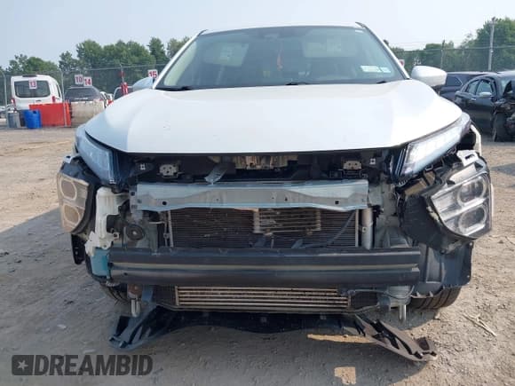 ✅ 2022 Mitsubishi Eclipse Cross SE • VIN: JA4ATWAA0NZ004195 • Lot: 42896056. Wystawiony na IAAI z przebiegiem 94 778 mil. Bezpłatny archiwum sprzedaży aukcyjnych z USA i szczegółowy raport historii pojazdu na DreamBid. Zdjęcie 6.