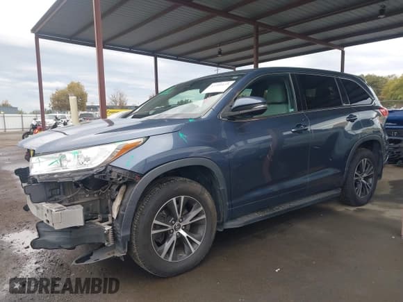 ✅ 2017 Toyota Highlander LE • VIN: 5TDZZRFH0HS224733 • Лот: 43701475. Опубликован ранее на IAAI с пробегом 139 866 миль. Бесплатный доступ к архиву аукционных продаж из США и подробный отчёт об истории автомобиля на DreamBid. Изображение 18.