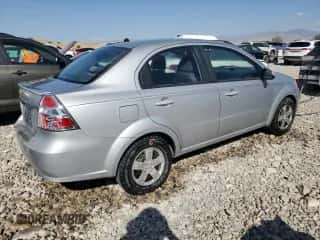 2010 Chevrolet Aveo 1LT z VIN KL1TD5DE3AB092643, wystawiony jako Copart lot #85218464 z przebiegiem Nie podano mil oraz Czysty tytuł • Clean title. Historia ofert i sprzedaży dostępna na DreamBid. Obrazek 3.