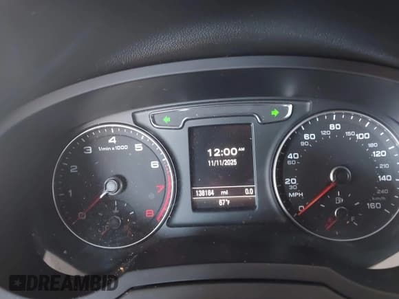 ✅ 2016 Audi Q3 Premium Plus • VIN: WA1EFCFS1GR019977 • Lot: 43667587. Listed on IAAI with 138,184 mi. Free auction sales archive from the USA and detailed vehicle history report at DreamBid. Image 7.