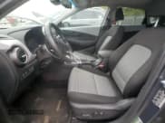 ✅ 2019 Hyundai Kona SEL • VIN: KM8K6CAA2KU257233 • Лот: 70156353. Опубликован ранее на Copart с пробегом 52 795 миль. Бесплатный доступ к архиву аукционных продаж из США и подробный отчёт об истории автомобиля на DreamBid. Изображение 7.