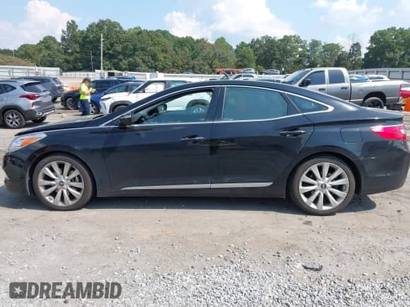 2013 Hyundai Azera с VIN KMHFH4JG5DA214449, выставлен на аукционе IAAI как лот 43261102 с пробегом 76 354 миль миль и . История ставок и продаж доступна на DreamBid. Изображение 14.