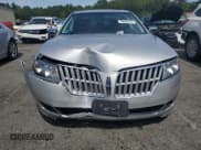 ✅ 2011 Lincoln MKZ • VIN: 3LNHL2JC6BR764562 • Лот: 70649225. Опубликован ранее на Copart с пробегом 48 885 миль. Бесплатный доступ к архиву аукционных продаж из США и подробный отчёт об истории автомобиля на DreamBid. Изображение 5.