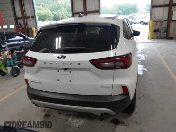 ✅ 2025 Ford Escape Active • VIN: 1FMCU9GNXSUA59619 • Лот: 43026119. Опубликован ранее на IAAI с пробегом 1 866 миль. Бесплатный доступ к архиву аукционных продаж из США и подробный отчёт об истории автомобиля на DreamBid. Изображение 16.