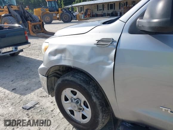 ✅ 2011 Toyota Tundra • VIN: 5TFRU5F11BX025041 • Лот: 42831132. Опубликован ранее на IAAI с пробегом 183 747 миль. Бесплатный доступ к архиву аукционных продаж из США и подробный отчёт об истории автомобиля на DreamBid. Изображение 6.