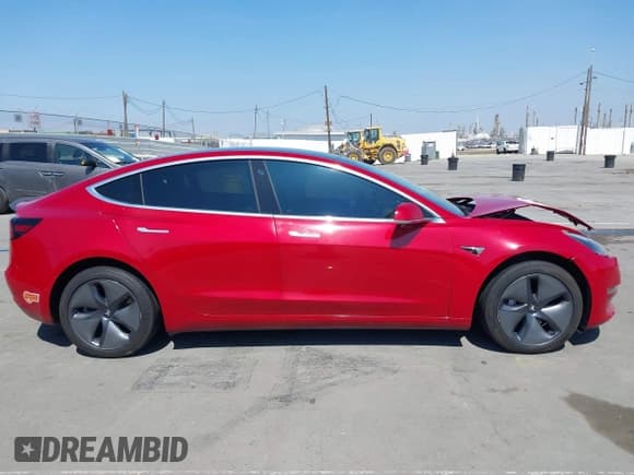 ✅ 2019 Tesla Model 3 Long Range • VIN: 5YJ3E1EB5KF496786 • Lot: 43305024. Listed on IAAI with 50,011 mi. Free auction sales archive from the USA and detailed vehicle history report at DreamBid. Image 13.