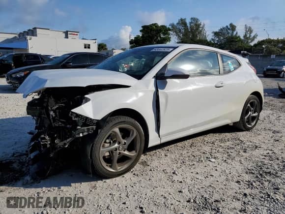 2020 Hyundai Veloster Premium with VIN KMHTG6AFXLU021901, listed as a Copart auction lot 43552825 with 33,938 mi miles and Non repairable. Bid and sale history available at DreamBid. Image 1.