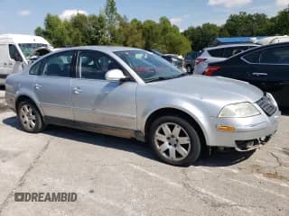 ✅ 2005 Volkswagen Passat GLS • VIN: WVWAD63B15P025609 • Lot: 69685554. Wystawiony na Copart z przebiegiem 160 474 mil. Bezpłatny archiwum sprzedaży aukcyjnych z USA i szczegółowy raport historii pojazdu na DreamBid. Zdjęcie 4.