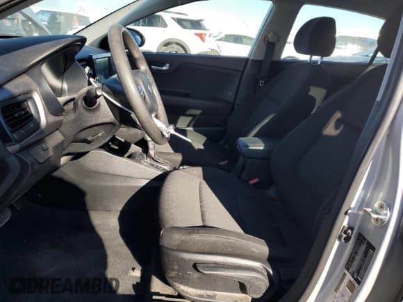 ✅ 2019 Kia Rio S • VIN: 3KPA24AB5KE160701 • Lot: 92602505. Wystawiony na Copart z przebiegiem 76 482 mil. Bezpłatny archiwum sprzedaży aukcyjnych z USA i szczegółowy raport historii pojazdu na DreamBid. Zdjęcie 7.