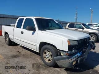 ✅ 2003 Chevrolet Silverado 1500 LS • VIN: 2GCEC19T531124550 • Лот: 43063164. Опубликован ранее на IAAI с пробегом 354 865 миль. Бесплатный доступ к архиву аукционных продаж из США и подробный отчёт об истории автомобиля на DreamBid. Изображение 1.