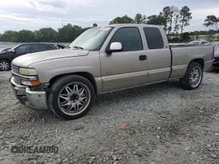 ✅ 2000 Chevrolet Silverado 1500 LS • VIN: 2GCEC19T9Y1153461 • Лот: 70528914. Опубликован ранее на Copart с пробегом 233 747 миль. Бесплатный доступ к архиву аукционных продаж из США и подробный отчёт об истории автомобиля на DreamBid. Изображение 1.