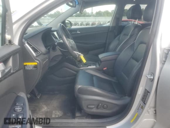 ✅ 2016 Hyundai Tucson Sport • VIN: KM8J3CA25GU212517 • Lot: 81848625. Listed on Copart with 106,472 mi. Free auction sales archive from the USA and detailed vehicle history report at DreamBid. Image 7.