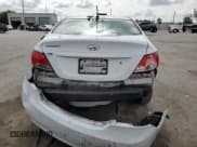 ✅ 2017 Hyundai Accent SE • VIN: KMHCT4AE3HU378836 • Лот: 62019564. Опубликован ранее на Copart с пробегом 76 639 миль. Бесплатный доступ к архиву аукционных продаж из США и подробный отчёт об истории автомобиля на DreamBid. Изображение 6.