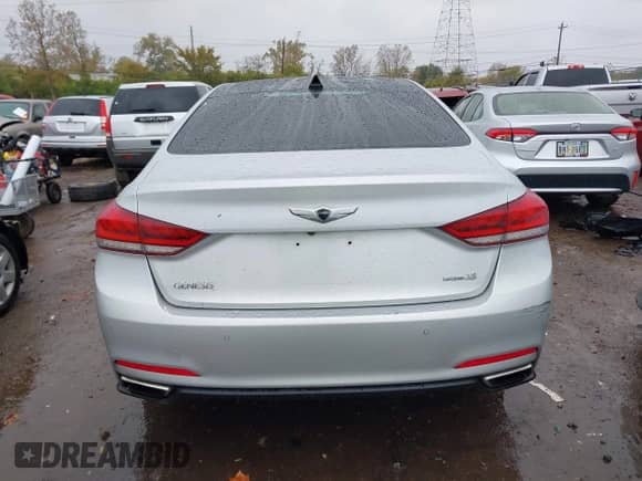 2015 Hyundai Genesis 3.8L with VIN KMHGN4JE7FU033656, listed as a IAAI auction lot 43529132 with 120,825 mi miles and . Bid and sale history available at DreamBid. Image 16.