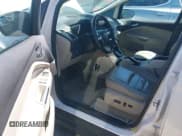 ✅ 2013 Ford C-Max SEL • VIN: 1FADP5CU7DL521834 • Lot: 42360301. Wystawiony na IAAI z przebiegiem 176 186 mil. Bezpłatny archiwum sprzedaży aukcyjnych z USA i szczegółowy raport historii pojazdu na DreamBid. Zdjęcie 5.