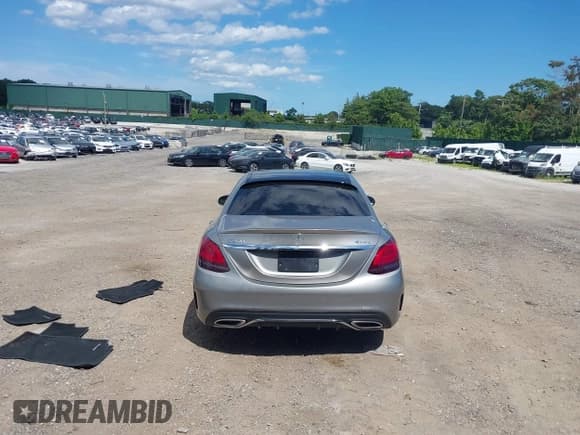 ✅ 2021 Mercedes-Benz C 300 • VIN: W1KWF8EB8MR648727 • Lot: 42794450. Wystawiony na IAAI z przebiegiem 48 928 mil. Bezpłatny archiwum sprzedaży aukcyjnych z USA i szczegółowy raport historii pojazdu na DreamBid. Zdjęcie 16.