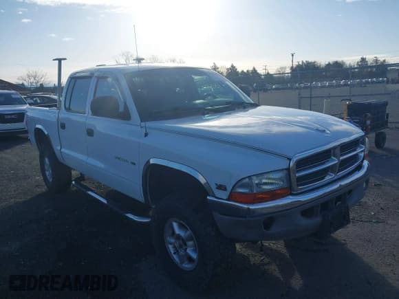 ✅ 2000 Dodge Dakota Sport • VIN: 1B7GG2AN1YS666364 • Lot: 41718320. Wystawiony na IAAI z przebiegiem 191 976 mil. Bezpłatny archiwum sprzedaży aukcyjnych z USA i szczegółowy raport historii pojazdu na DreamBid. Zdjęcie 1.
