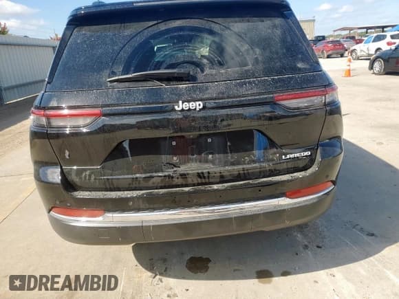 ✅ 2024 Jeep Grand Cherokee Laredo X • VIN: 1C4RJGAG2RC170610 • Лот: 81743505. Опубликован ранее на Copart с пробегом 15 486 миль. Бесплатный доступ к архиву аукционных продаж из США и подробный отчёт об истории автомобиля на DreamBid. Изображение 6.