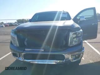 ✅ 2017 Nissan Titan SV • VIN: 1N6BA1F44HN573243 • Lot: 43434736. Wystawiony na IAAI z przebiegiem 129 031 mil. Bezpłatny archiwum sprzedaży aukcyjnych z USA i szczegółowy raport historii pojazdu na DreamBid. Zdjęcie 6.