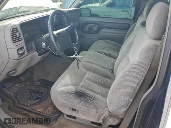 ✅ 1997 Chevrolet Silverado 1500 • VIN: 1GCEK14R1VZ172622 • Lot: 95652835. Listed on Copart with 144,111 mi. Free auction sales archive from the USA and detailed vehicle history report at DreamBid. Image 7.