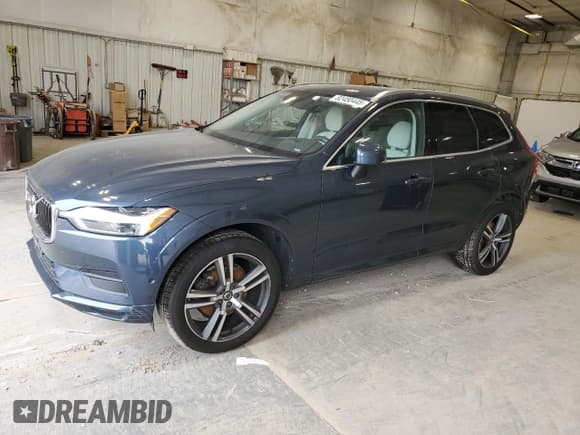 ✅ 2018 Volvo XC60 Momentum • VIN: YV4102RK4J1070470 • Лот: 82450445. Опубликован ранее на Copart с пробегом 154 113 миль. Бесплатный доступ к архиву аукционных продаж из США и подробный отчёт об истории автомобиля на DreamBid. Изображение 1.