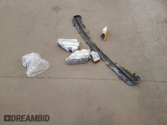 ✅ 1992 Porsche 968 • VIN: WP0CA2960NS840191 • Lot: 75197694. Wystawiony na Copart z przebiegiem 122 386 mil. Bezpłatny archiwum sprzedaży aukcyjnych z USA i szczegółowy raport historii pojazdu na DreamBid. Zdjęcie 12.