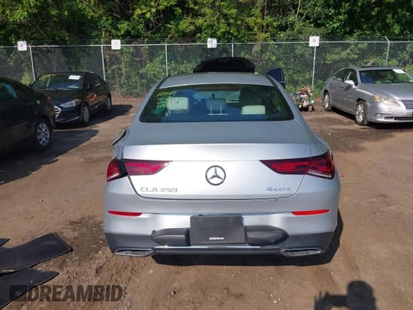 ✅ 2023 Mercedes-Benz CLA 250 • VIN: W1K5J4HB2PN410222 • Lot: 42634965. Wystawiony na IAAI z przebiegiem 38 023 mil. Bezpłatny archiwum sprzedaży aukcyjnych z USA i szczegółowy raport historii pojazdu na DreamBid. Zdjęcie 16.