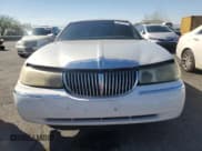✅ 2000 Lincoln Town Car Executive • VIN: 1LNHM81W9YY908643 • Lot: 68047715. Listed on Copart with 129,499 mi. Free auction sales archive from the USA and detailed vehicle history report at DreamBid. Image 5.