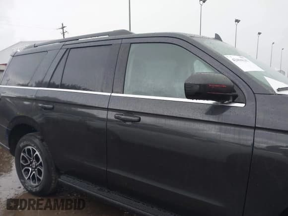 ✅ 2024 Ford Expedition XLT • VIN: 1FMJU1H81REA50121 • Lot: 42494347. Listed on IAAI with 29,590 mi. Free auction sales archive from the USA and detailed vehicle history report at DreamBid. Image 14.