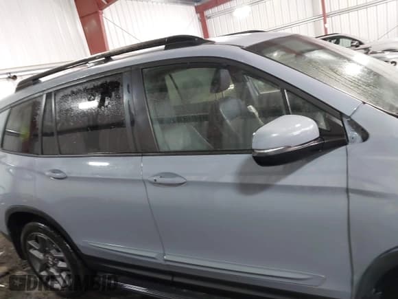 ✅ 2022 Honda Passport EX-L • VIN: 5FNYF7H52NB000679 • Lot: 41449757. Listed on IAAI with 38,672 mi. Free auction sales archive from the USA and detailed vehicle history report at DreamBid. Image 13.