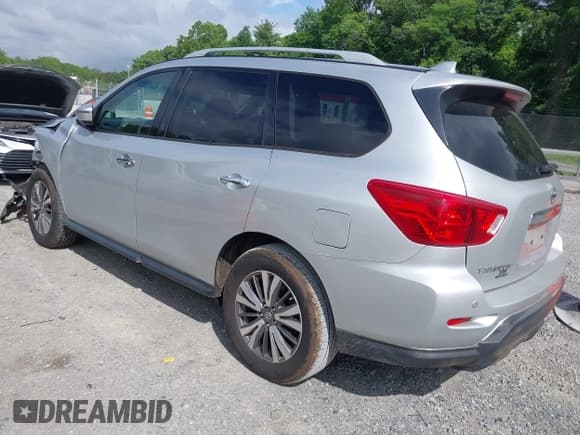 ✅ 2019 Nissan Pathfinder SV • VIN: 5N1DR2MM0KC599382 • Lot: 42532330. Listed on IAAI with 84,410 mi. Free auction sales archive from the USA and detailed vehicle history report at DreamBid. Image 3.