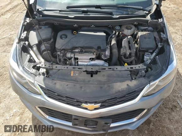 ✅ 2018 Chevrolet Cruze LT • VIN: 1G1BE5SM6J7167293 • Lot: 80909685. Listed on Copart with 39,452 mi. Free auction sales archive from the USA and detailed vehicle history report at DreamBid. Image 11.