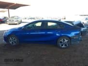 ✅ 2021 Kia Forte LXS • VIN: 3KPF24AD4ME304832 • Lot: 43526030. Wystawiony na IAAI z przebiegiem 112 077 mil. Bezpłatny archiwum sprzedaży aukcyjnych z USA i szczegółowy raport historii pojazdu na DreamBid. Zdjęcie 15.