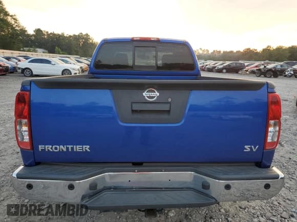 ✅ 2015 Nissan Frontier SV • VIN: 1N6AD0CU9FN715133 • Lot: 63660465. Wystawiony na Copart z przebiegiem 137 521 mil. Bezpłatny archiwum sprzedaży aukcyjnych z USA i szczegółowy raport historii pojazdu na DreamBid. Zdjęcie 6.