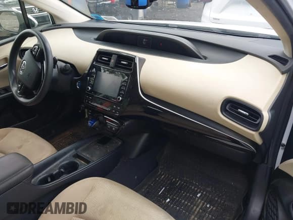 ✅ 2022 Toyota Prius L Eco • VIN: JTDKAMFU2N3167148 • Lot: 42534666. Listed on IAAI with 92,890 mi. Free auction sales archive from the USA and detailed vehicle history report at DreamBid. Image 5.