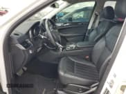 ✅ 2018 Mercedes-Benz GLE 43 AMG • VIN: 4JGDA6EB9JB018736 • Lot: 71546115. Wystawiony na Copart z przebiegiem 83 242 mil. Bezpłatny archiwum sprzedaży aukcyjnych z USA i szczegółowy raport historii pojazdu na DreamBid. Zdjęcie 7.