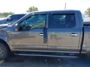 ✅ 2017 Ford F-150 XL • VIN: 1FTEW1CF2HKC53850 • Lot: 41996911. Wystawiony na IAAI z przebiegiem 234 649 mil. Bezpłatny archiwum sprzedaży aukcyjnych z USA i szczegółowy raport historii pojazdu na DreamBid. Zdjęcie 15.