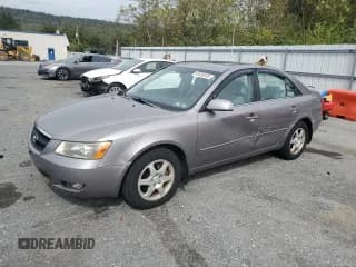 ✅ 2006 Hyundai Sonata GLS • VIN: KMHEU46C56A145715 • Лот: 85309335. Опубликован ранее на Copart с пробегом 91 320 миль. Бесплатный доступ к архиву аукционных продаж из США и подробный отчёт об истории автомобиля на DreamBid. Изображение 1.