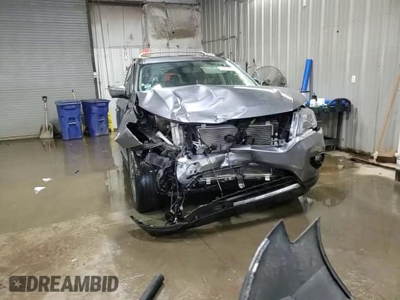 ✅ 2019 Nissan Pathfinder SV • VIN: 5N1DR2MM5KC590192 • Лот: 92859105. Опубликован ранее на Copart с пробегом Не указан. Бесплатный доступ к архиву аукционных продаж из США и подробный отчёт об истории автомобиля на DreamBid. Изображение 13.